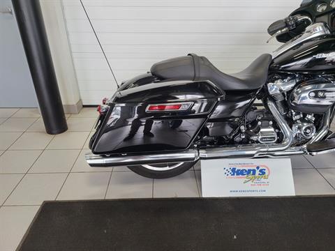 2020 Harley-Davidson Street Glide® in Kaukauna, Wisconsin - Photo 11