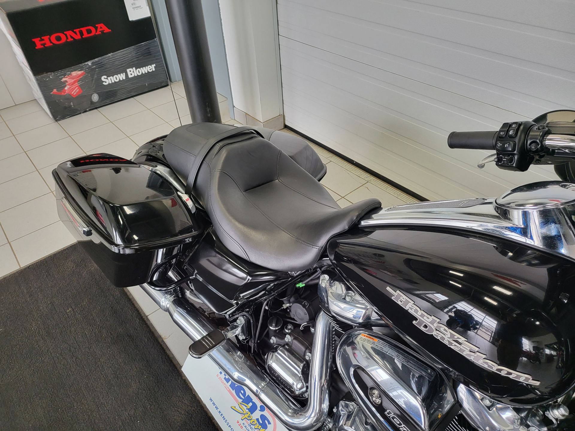 2020 Harley-Davidson Street Glide® in Kaukauna, Wisconsin - Photo 14