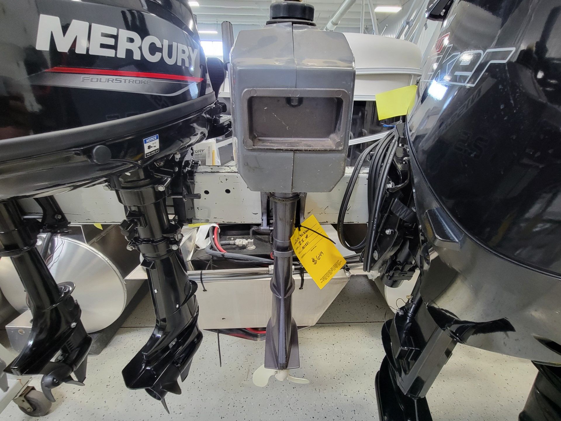 Nissan 2.5 in Kaukauna, Wisconsin - Photo 2