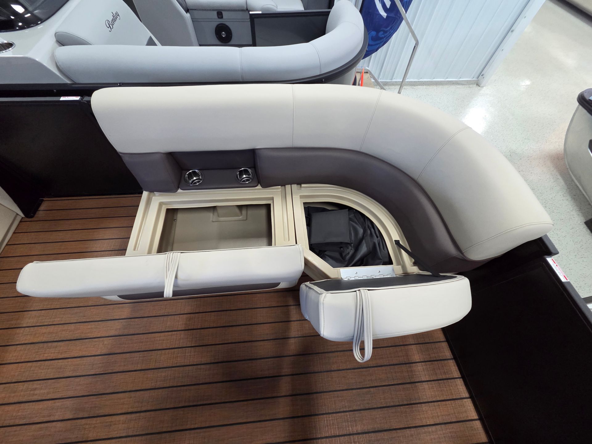 New 2026 BENTLEY FISH 220 FISH & CRUISE | Power Boats Outboard in ...