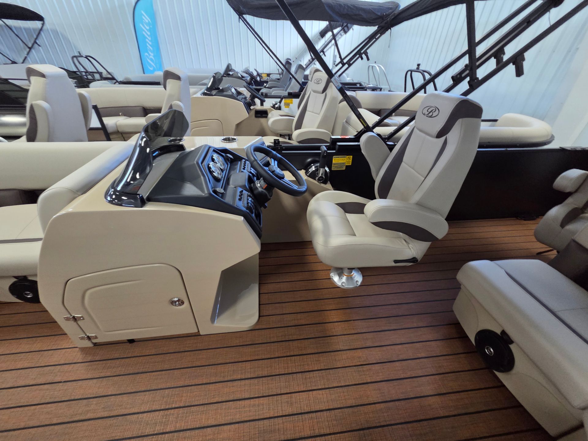 New 2026 BENTLEY FISH 220 FISH & CRUISE | Power Boats Outboard in ...
