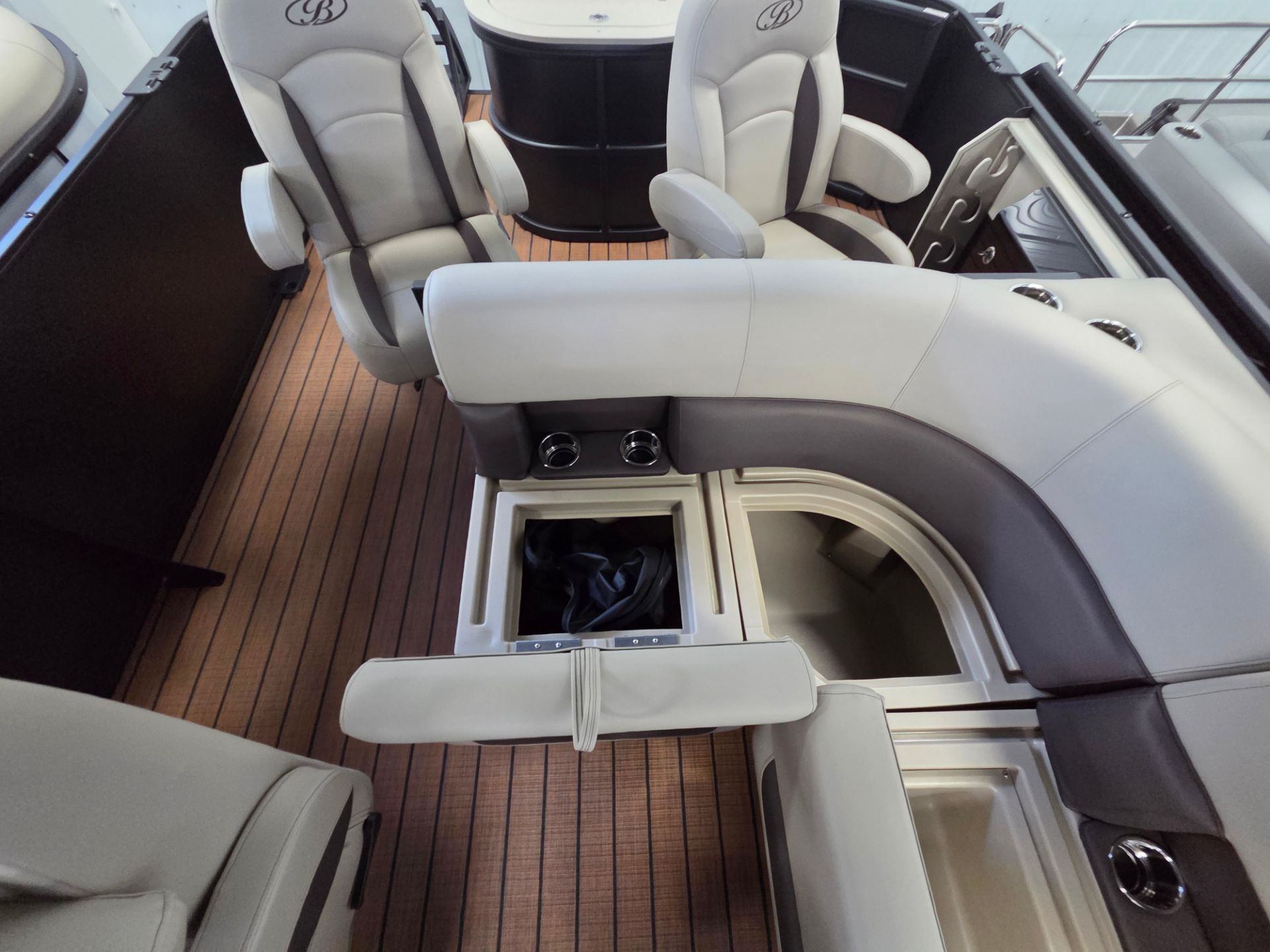 New 2026 BENTLEY FISH 220 FISH & CRUISE | Power Boats Outboard in ...