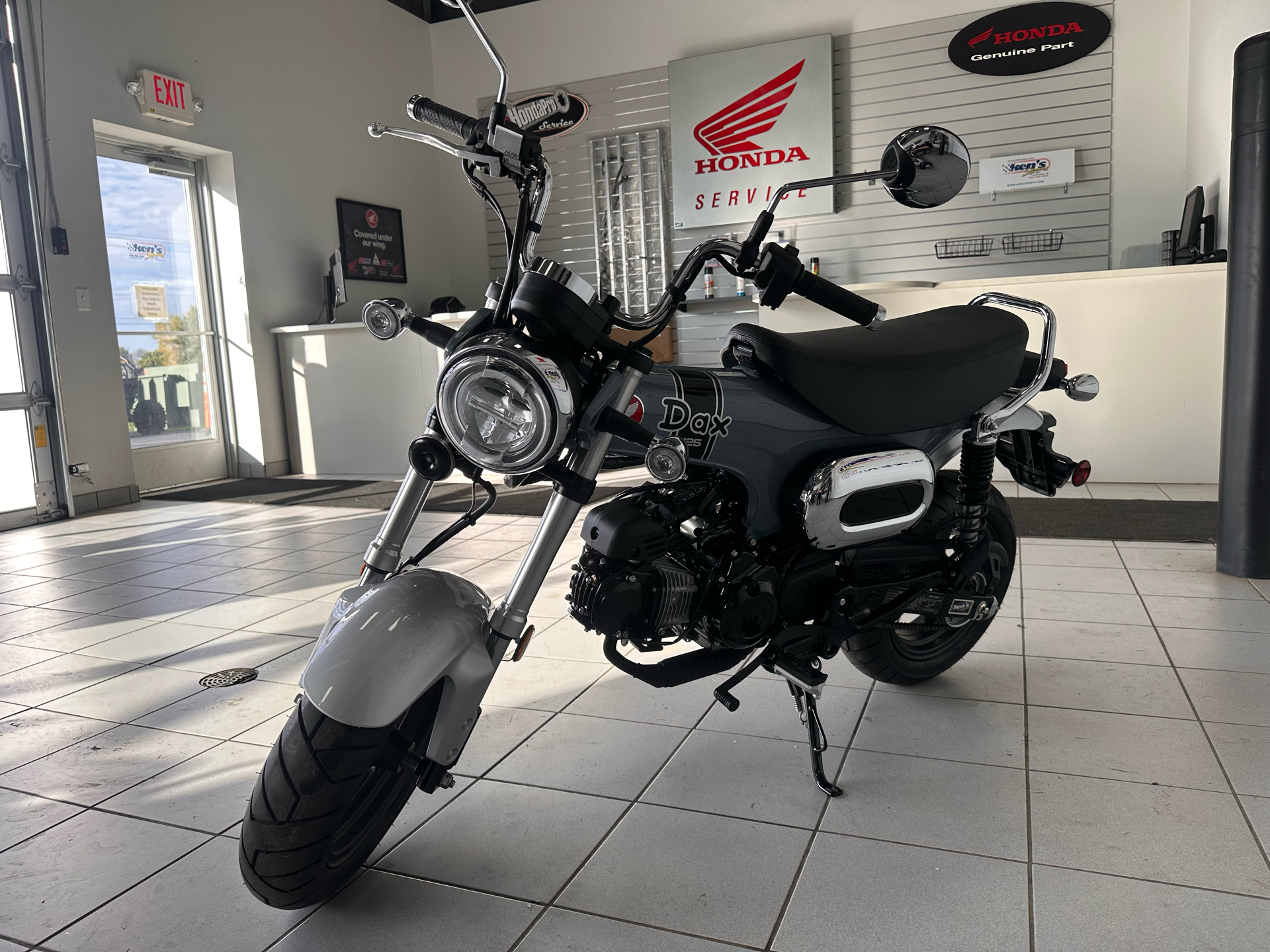 2025 Honda Dax 125 in Kaukauna, Wisconsin - Photo 2