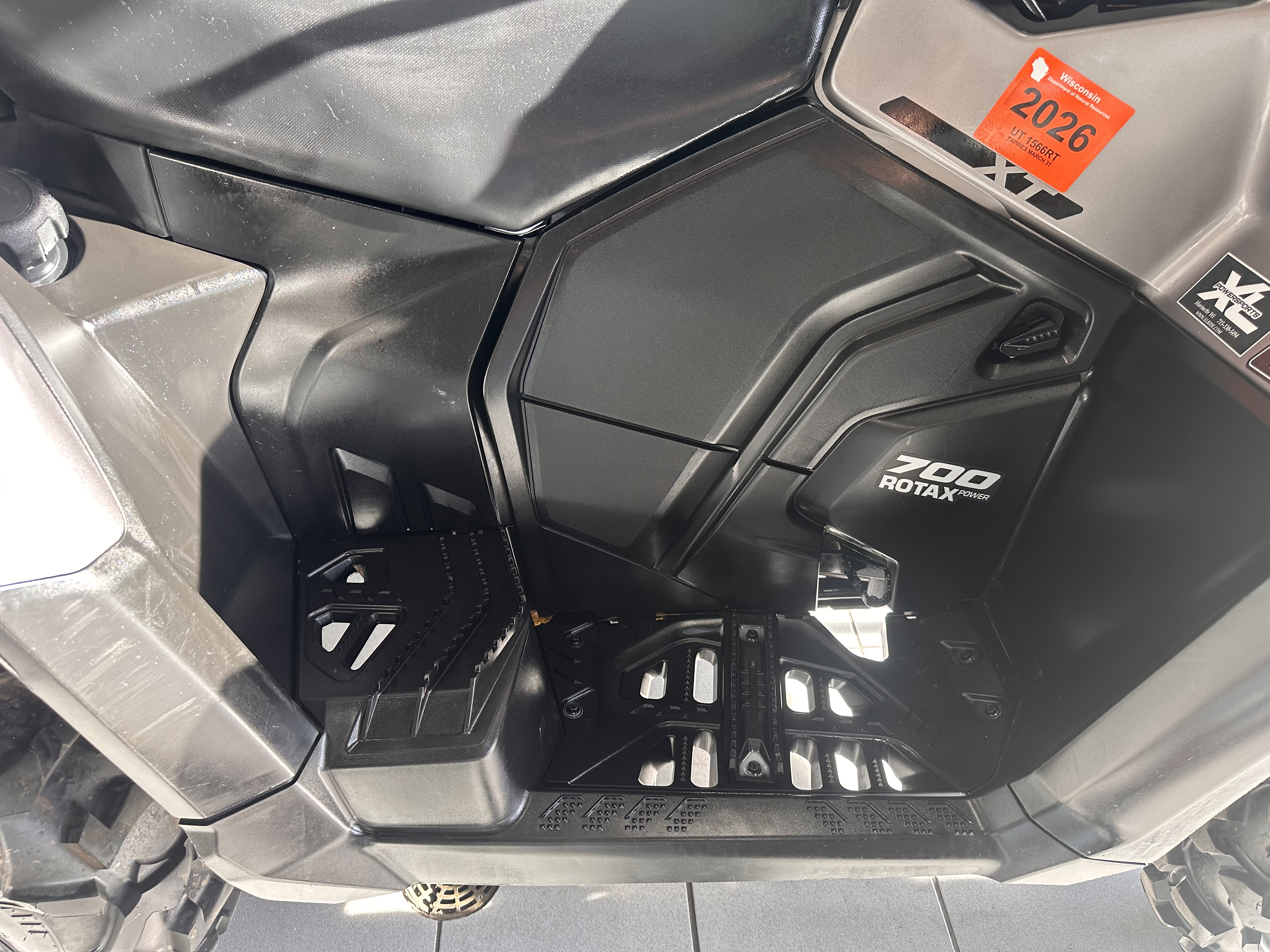 2024 Can-Am Outlander MAX XT 700 in Kaukauna, Wisconsin - Photo 9