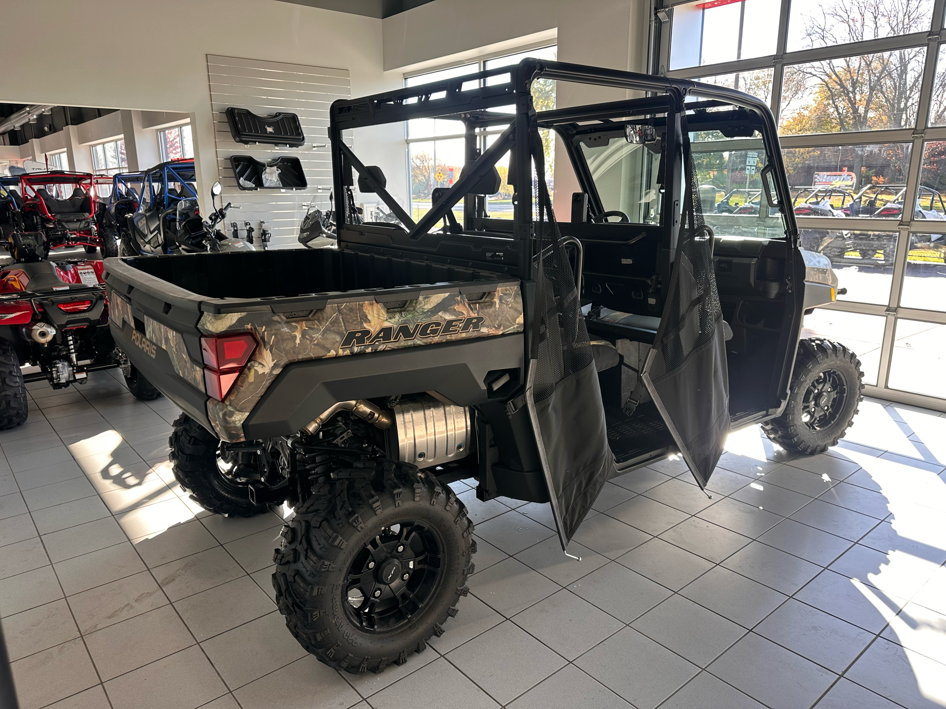 2023 Polaris Ranger Crew XP 1000 Premium in Kaukauna, Wisconsin - Photo 4
