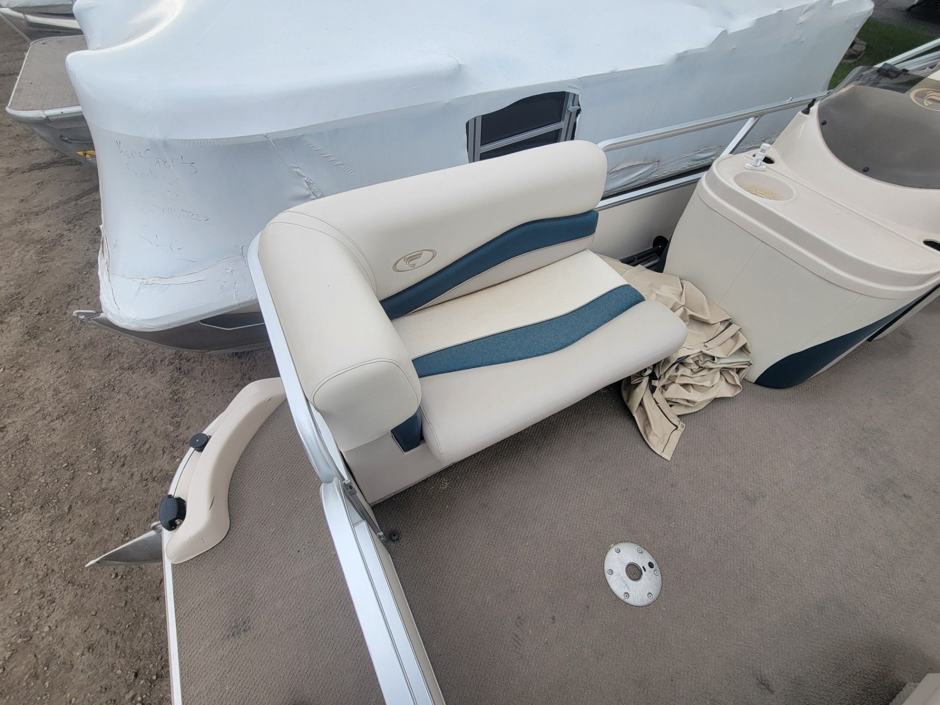 2002 Fisher Freedom 200 DLX in Kaukauna, Wisconsin - Photo 10