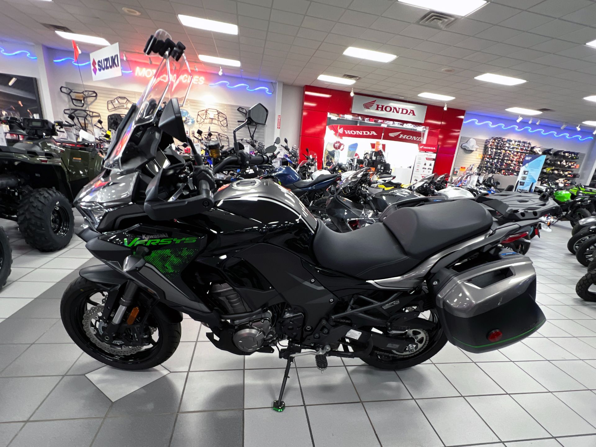 2022 Kawasaki Versys 1000 SE LT+ in Kaukauna, Wisconsin - Photo 6