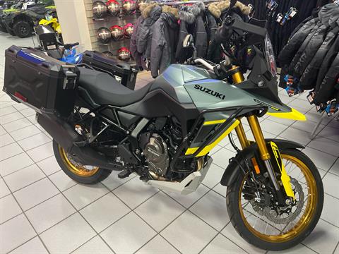 2024 Suzuki V-Strom 800DE Adventure in Kaukauna, Wisconsin