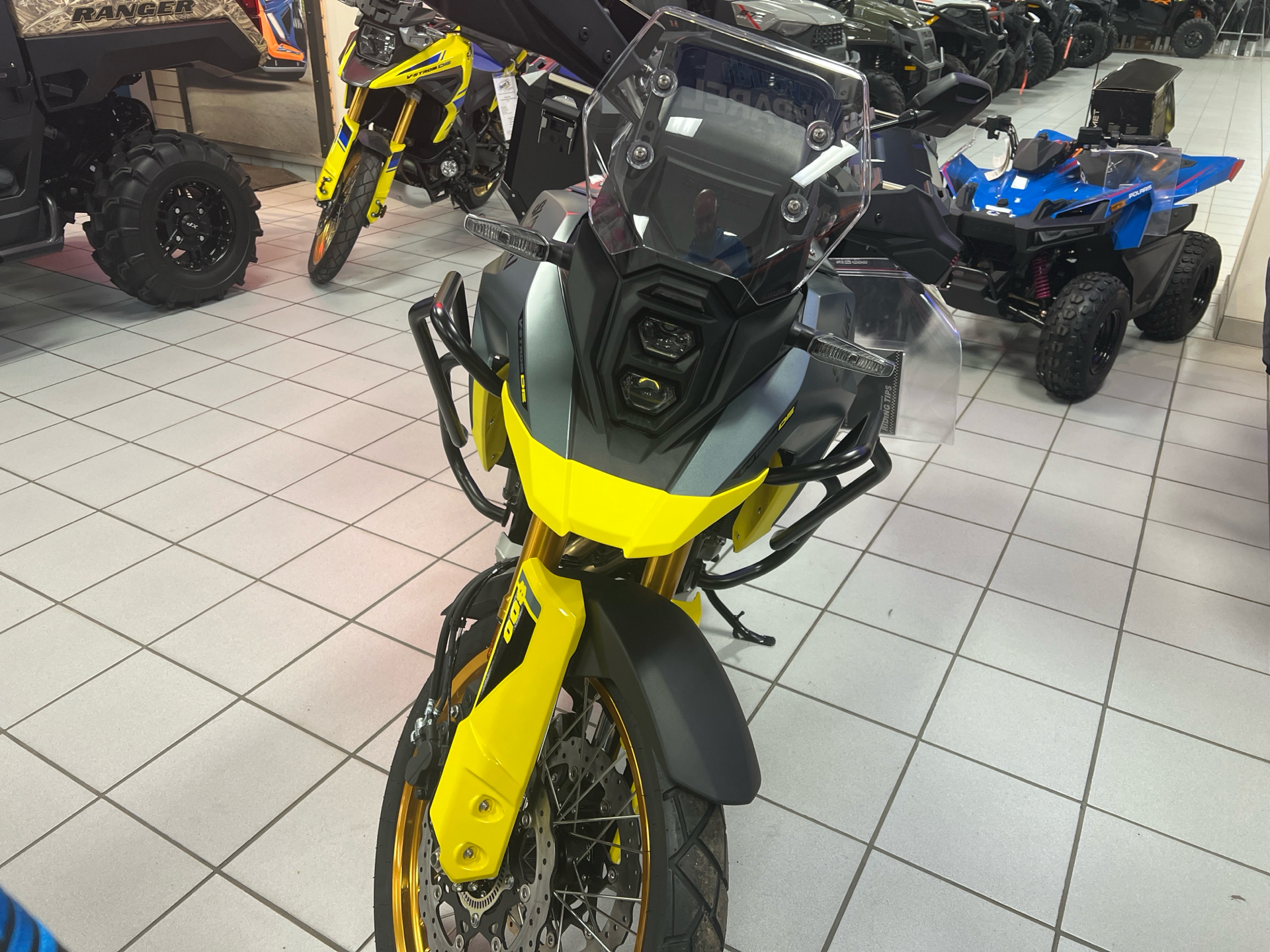 2024 Suzuki V-Strom 800DE Adventure in Kaukauna, Wisconsin - Photo 7