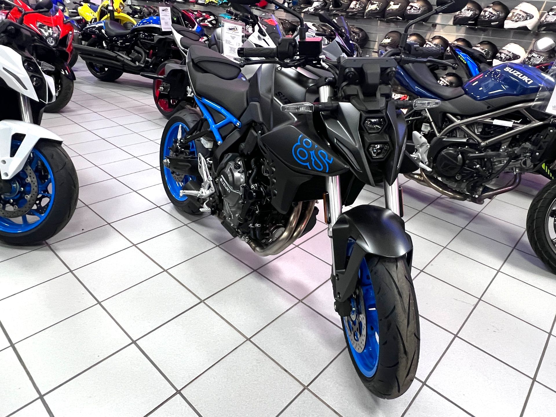 2024 Suzuki GSX-8S in Kaukauna, Wisconsin - Photo 1