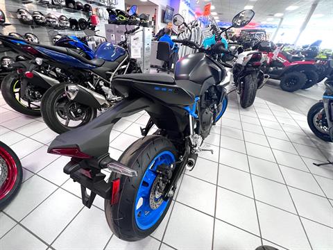 2024 Suzuki GSX-8S in Kaukauna, Wisconsin - Photo 4