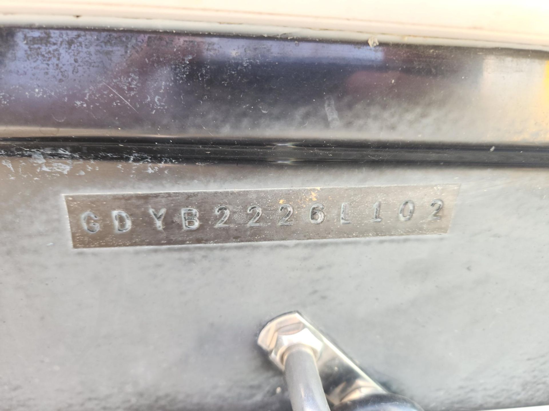 2002 Hurricane SunDeck 187 OB in Kaukauna, Wisconsin - Photo 22