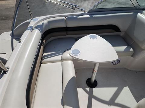 2002 Hurricane SunDeck 187 OB in Kaukauna, Wisconsin - Photo 18