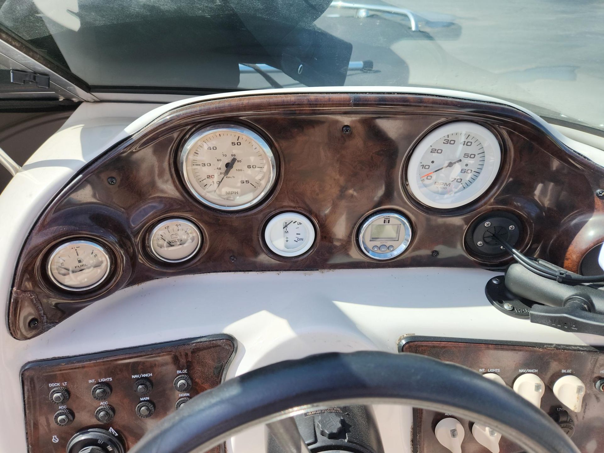 2002 Hurricane SunDeck 187 OB in Kaukauna, Wisconsin - Photo 15