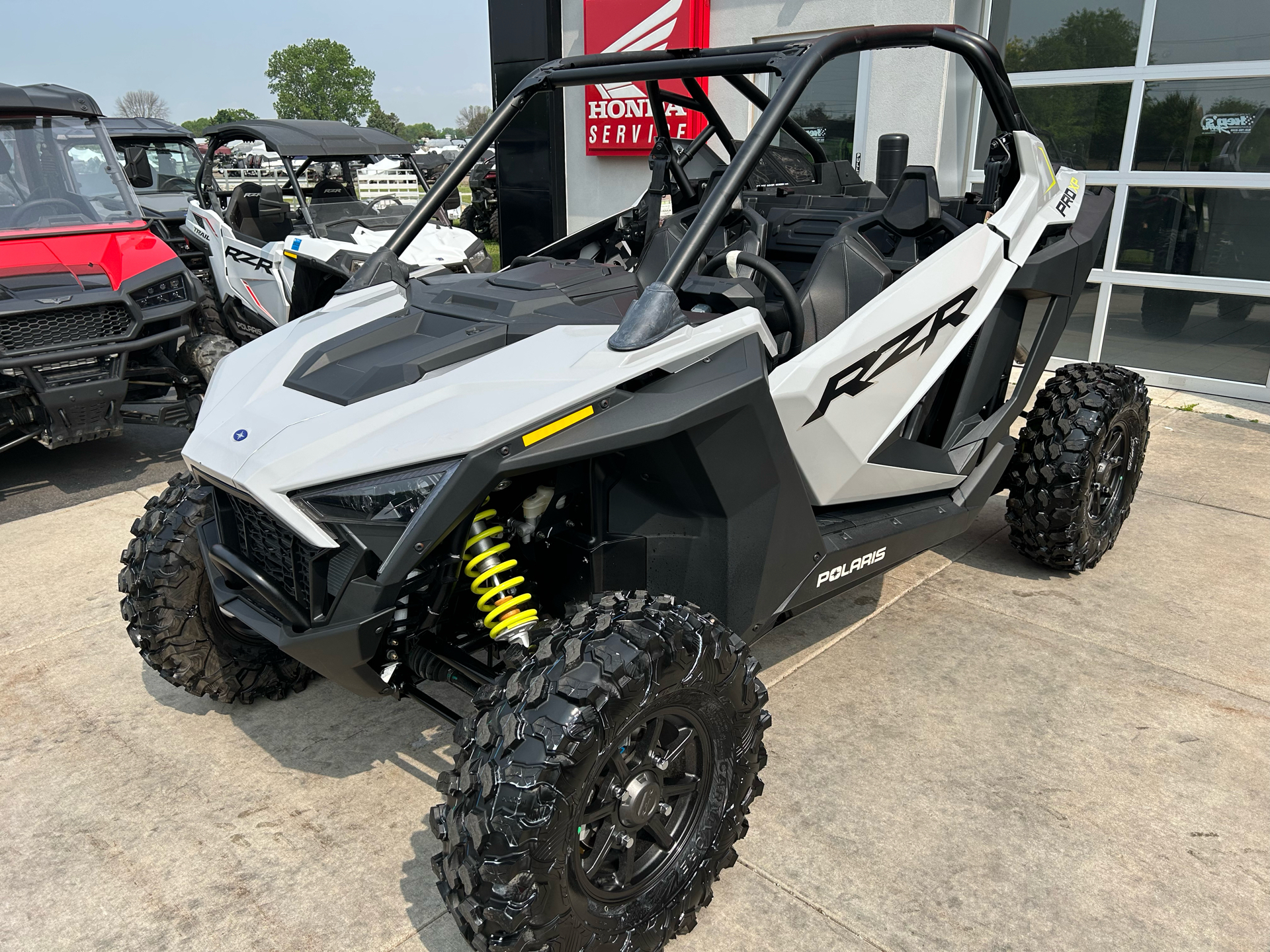 2021 Polaris RZR PRO XP Sport in Kaukauna, Wisconsin - Photo 2