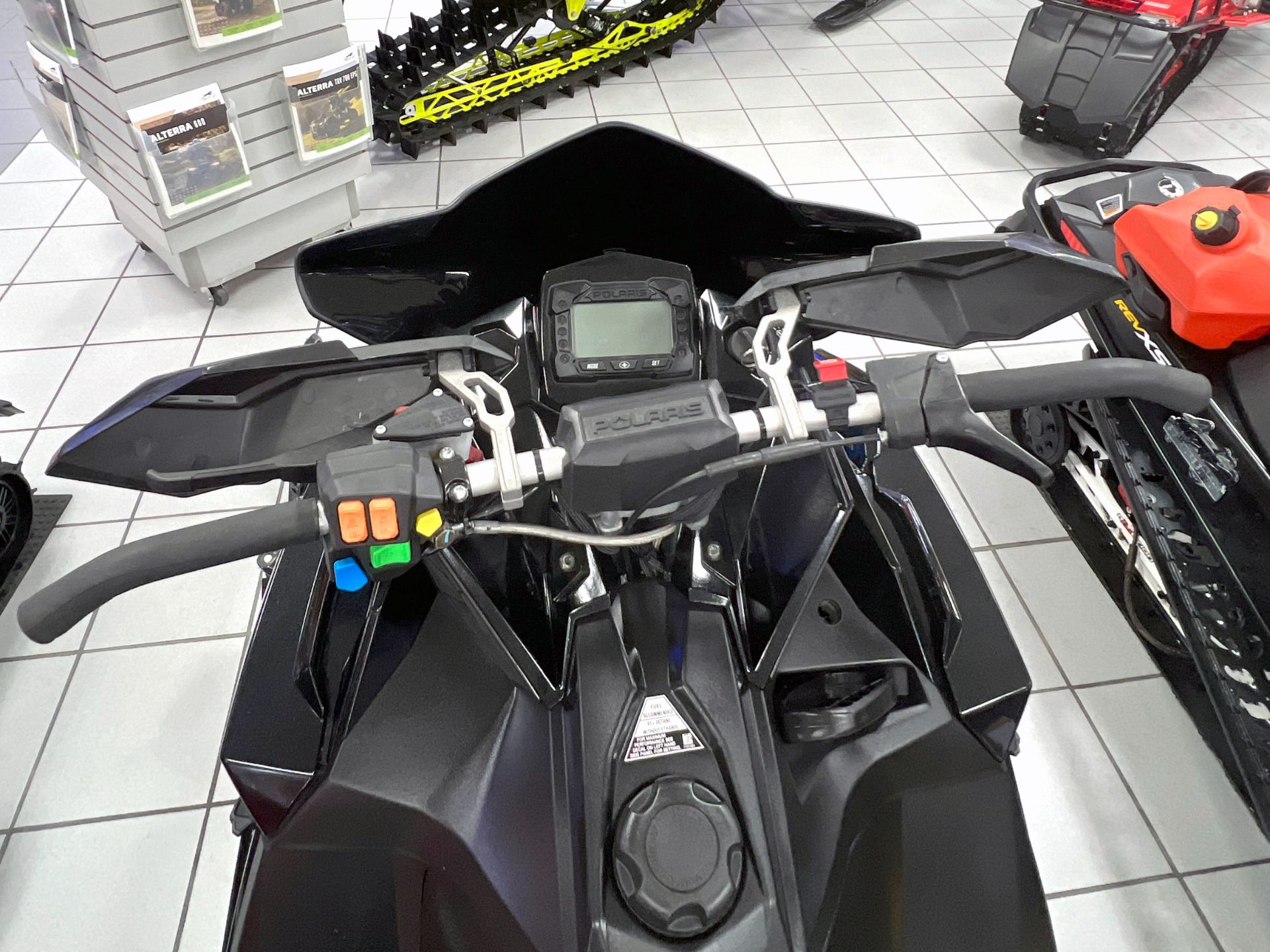 2019 Polaris 800 INDY XC 129 Snowcheck Select in Kaukauna, Wisconsin - Photo 4