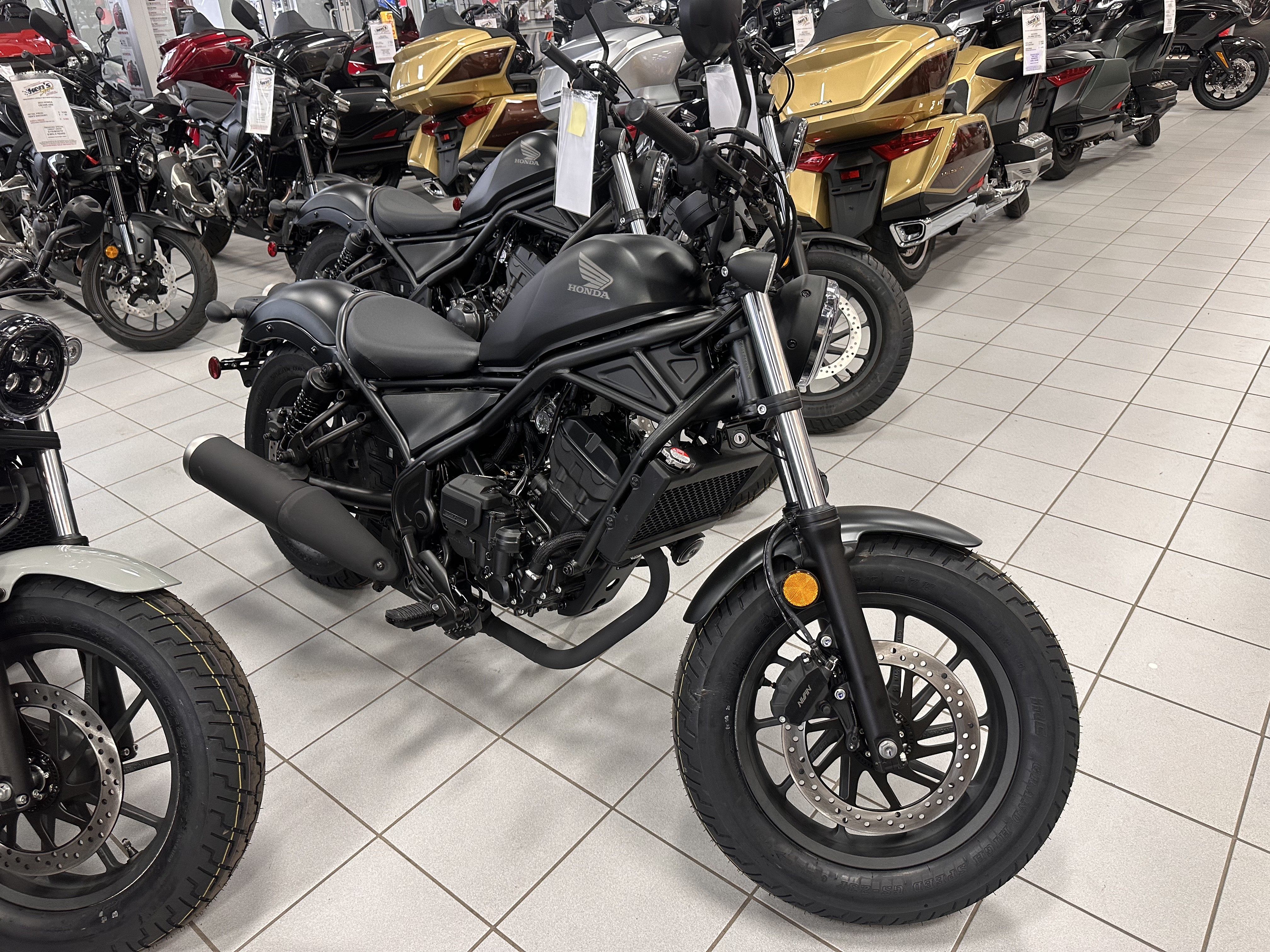 2026 Honda Rebel 300 E-Clutch