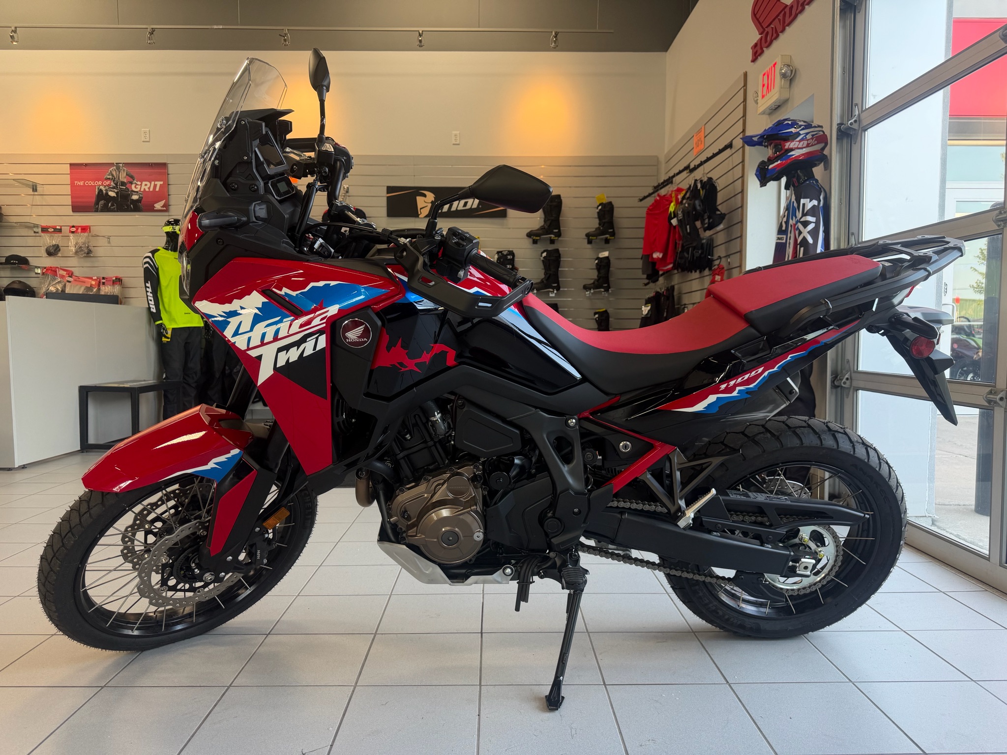 2024 Honda Africa Twin DCT 4