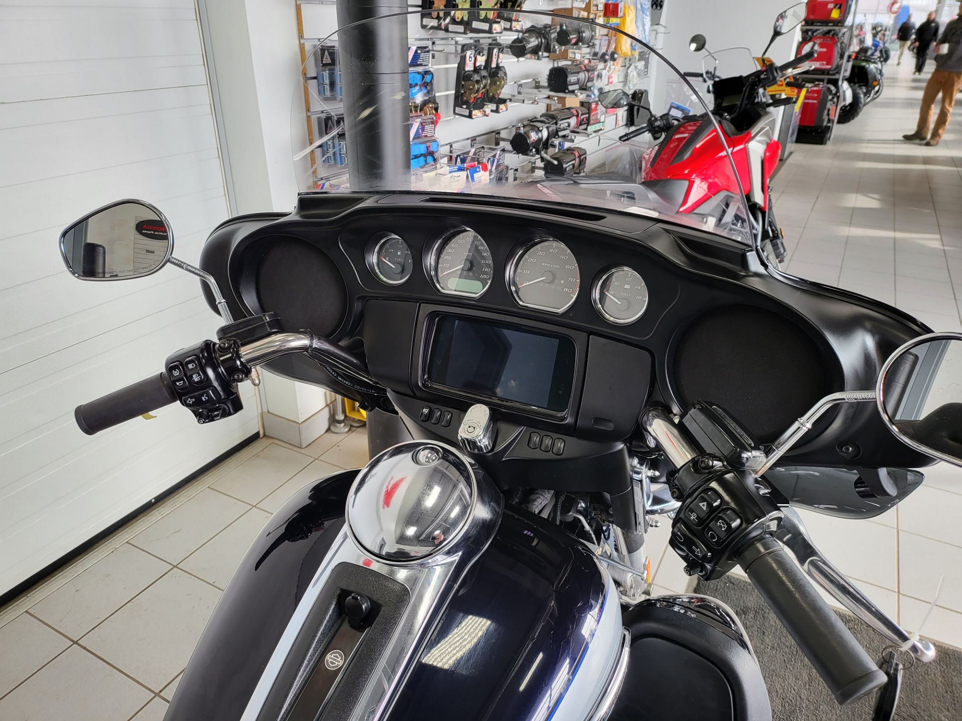 2020 Harley-Davidson Tri Glide® Ultra in Kaukauna, Wisconsin - Photo 18