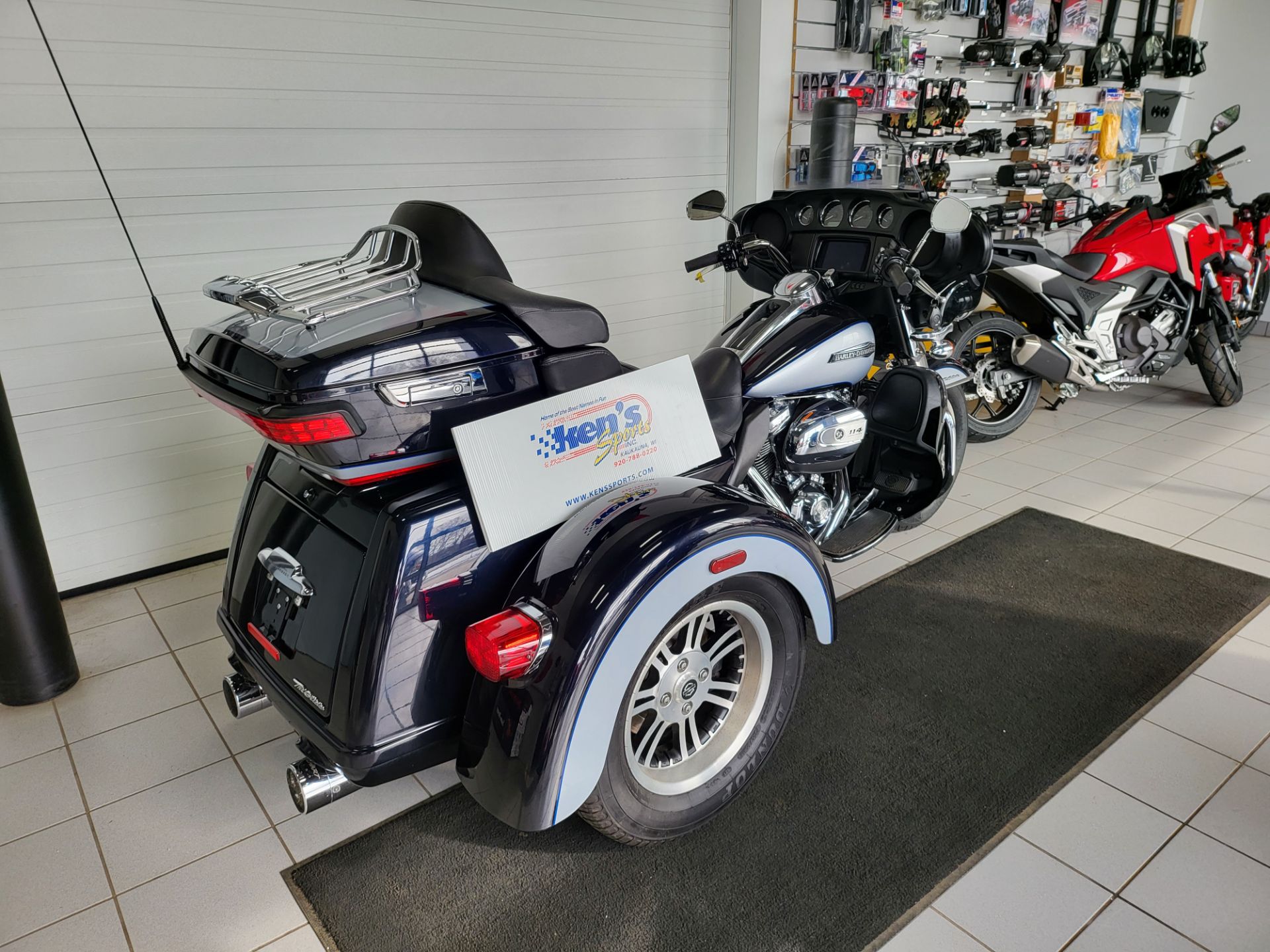2020 Harley-Davidson Tri Glide® Ultra in Kaukauna, Wisconsin - Photo 8