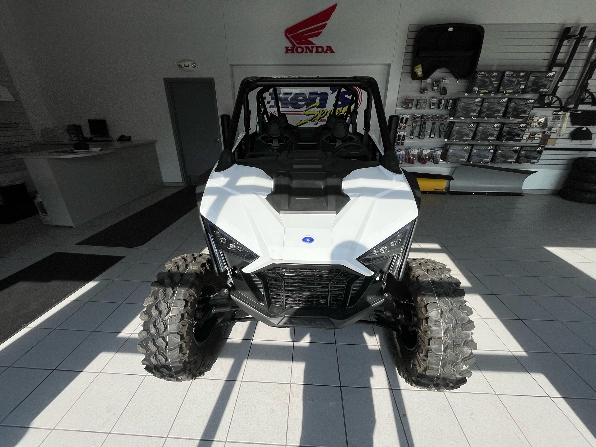 2022 Polaris RZR PRO XP 4 Sport - FOX Shocks in Kaukauna, Wisconsin - Photo 2