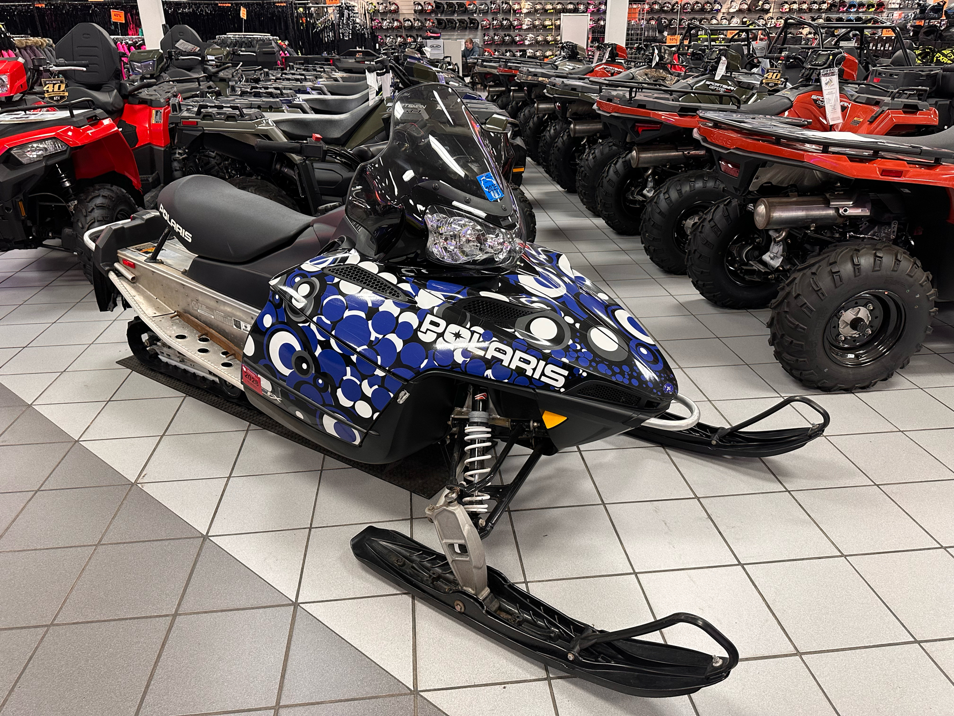 2010 Polaris 600 IQ Shift in Kaukauna, Wisconsin - Photo 1
