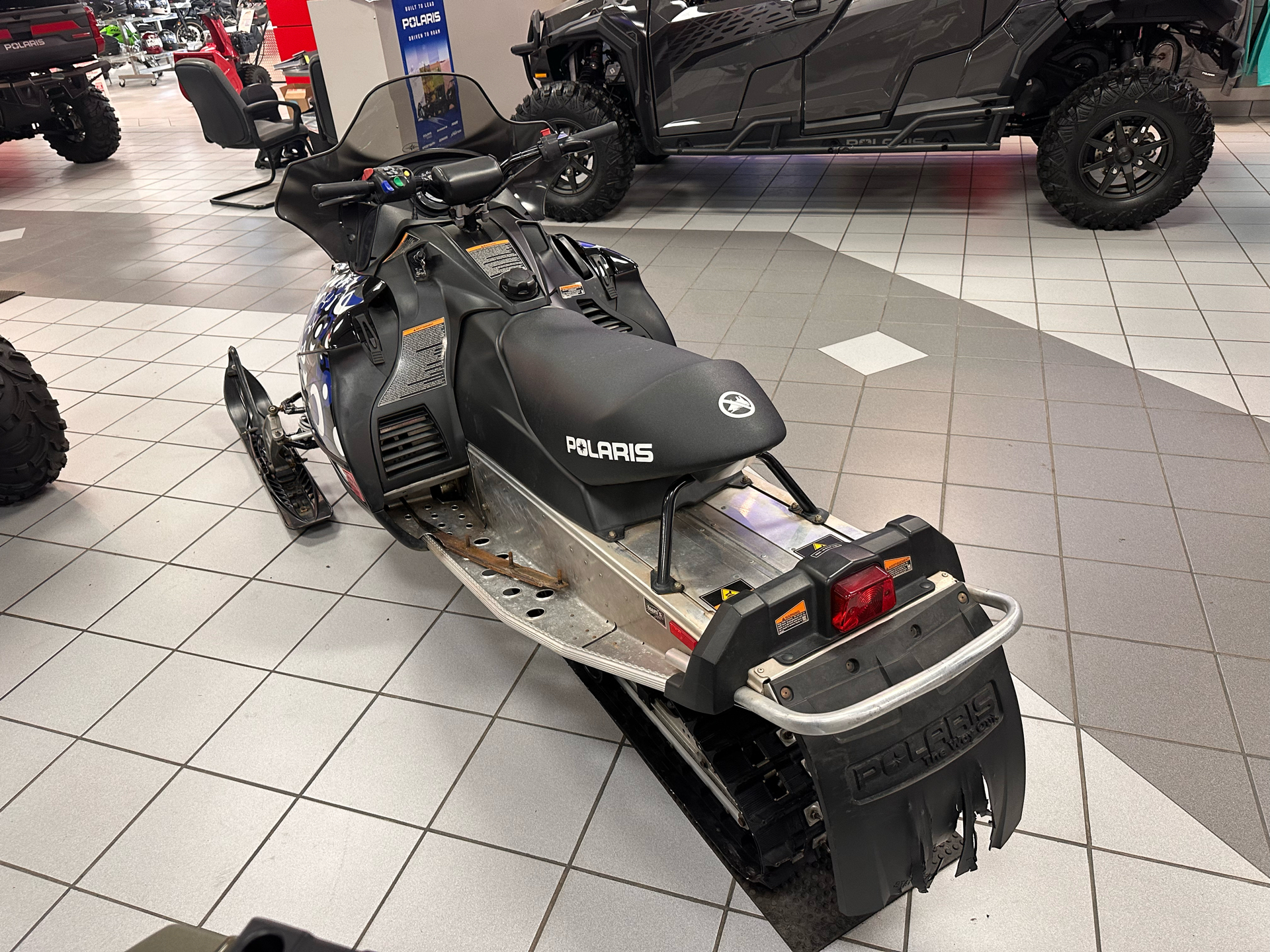 2010 Polaris 600 IQ Shift in Kaukauna, Wisconsin - Photo 3