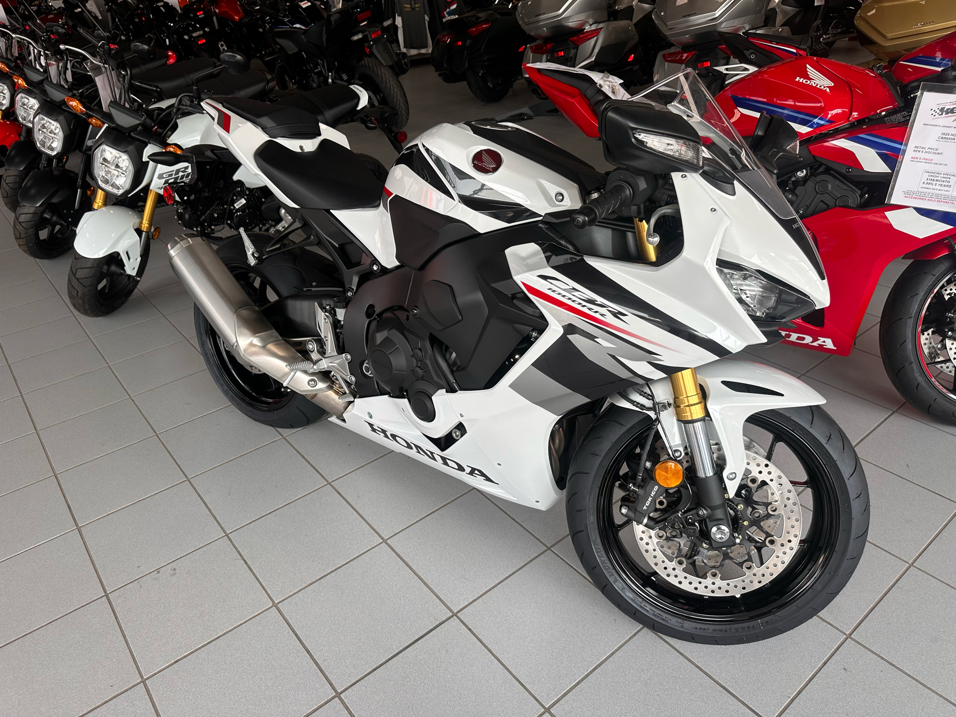 ホンダ　CBR1000RR-2型 New 2026 Honda CBR1000RR-R Fireblade SP, Sheridan WY | Specs