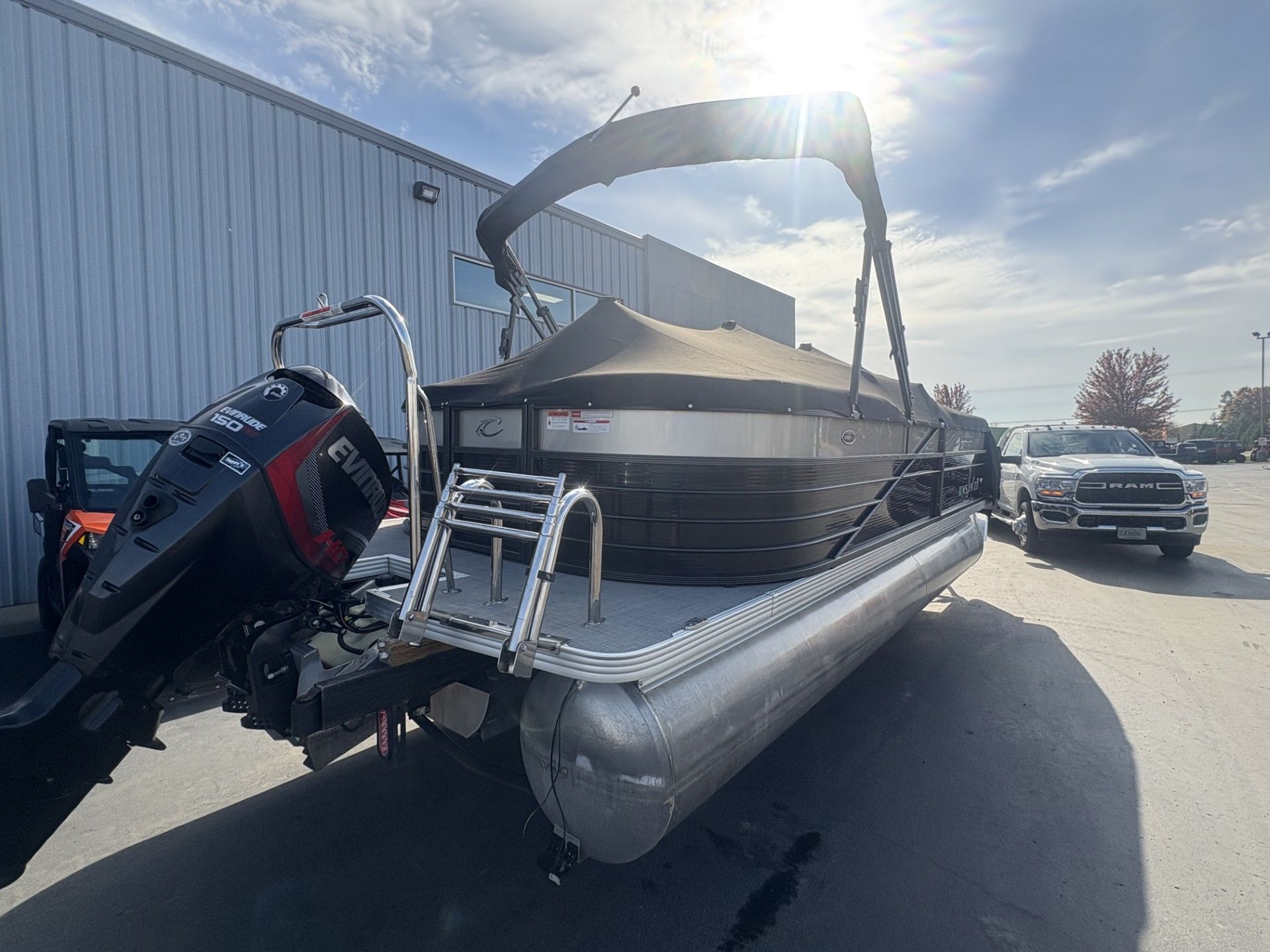 2018 Crest II 230 SLC in Kaukauna, Wisconsin - Photo 9