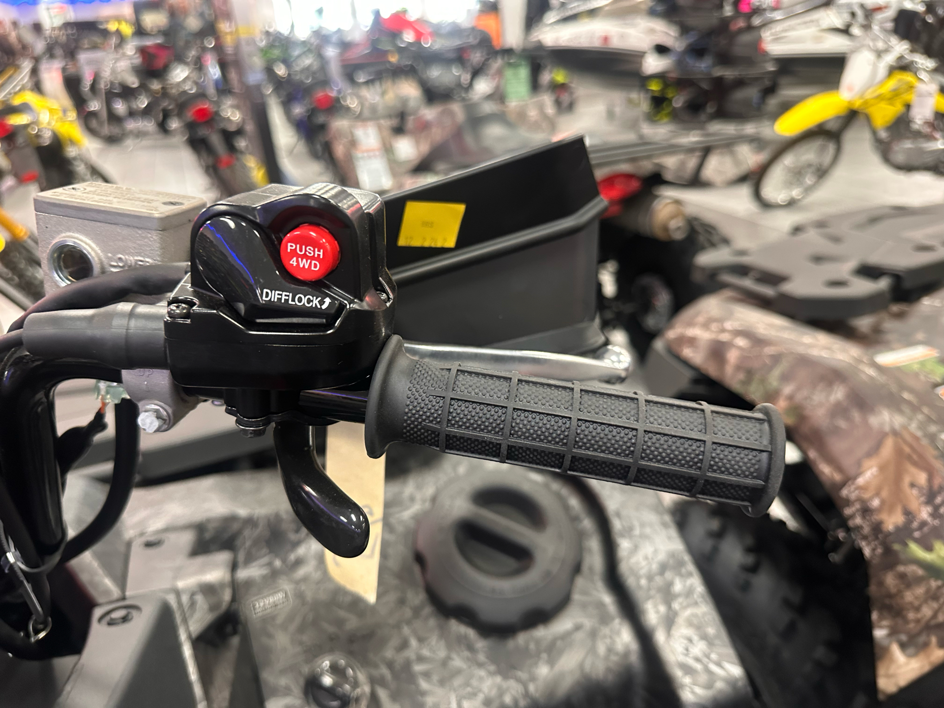 2025 Suzuki KingQuad 750AXi Power Steering SE+ in Kaukauna, Wisconsin - Photo 7