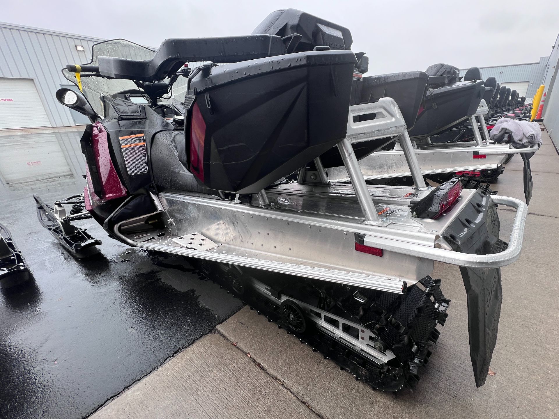 2022 Polaris 550 Indy Adventure 144 ES in Kaukauna, Wisconsin - Photo 4