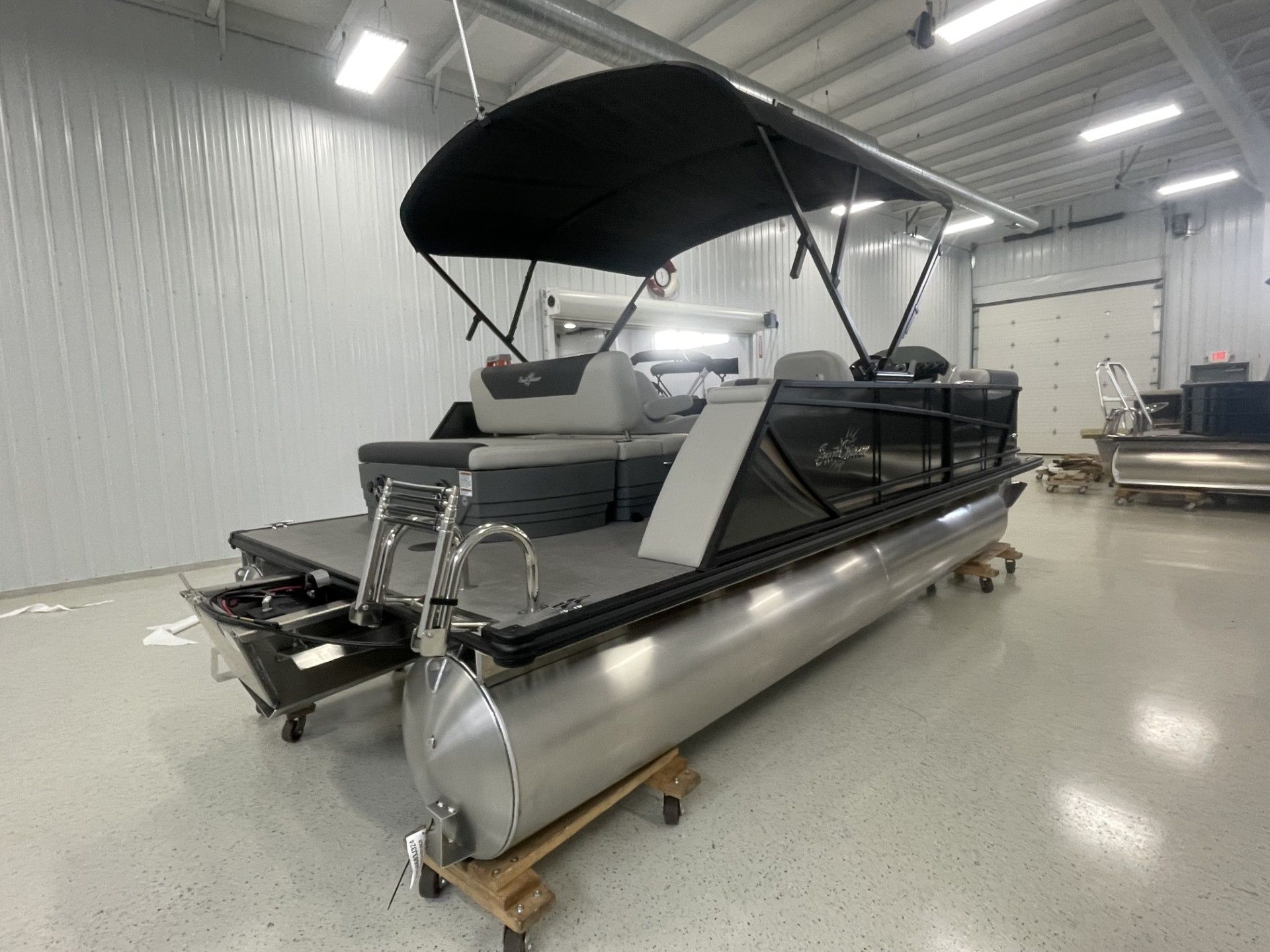 New 2024 SunChaser GENEVA 22 SB DH | Power Boats Outboard in