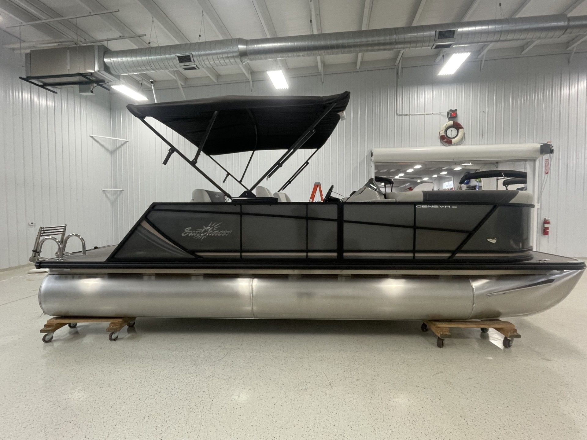 New 2024 SunChaser GENEVA 22 SB DH | Power Boats Outboard in