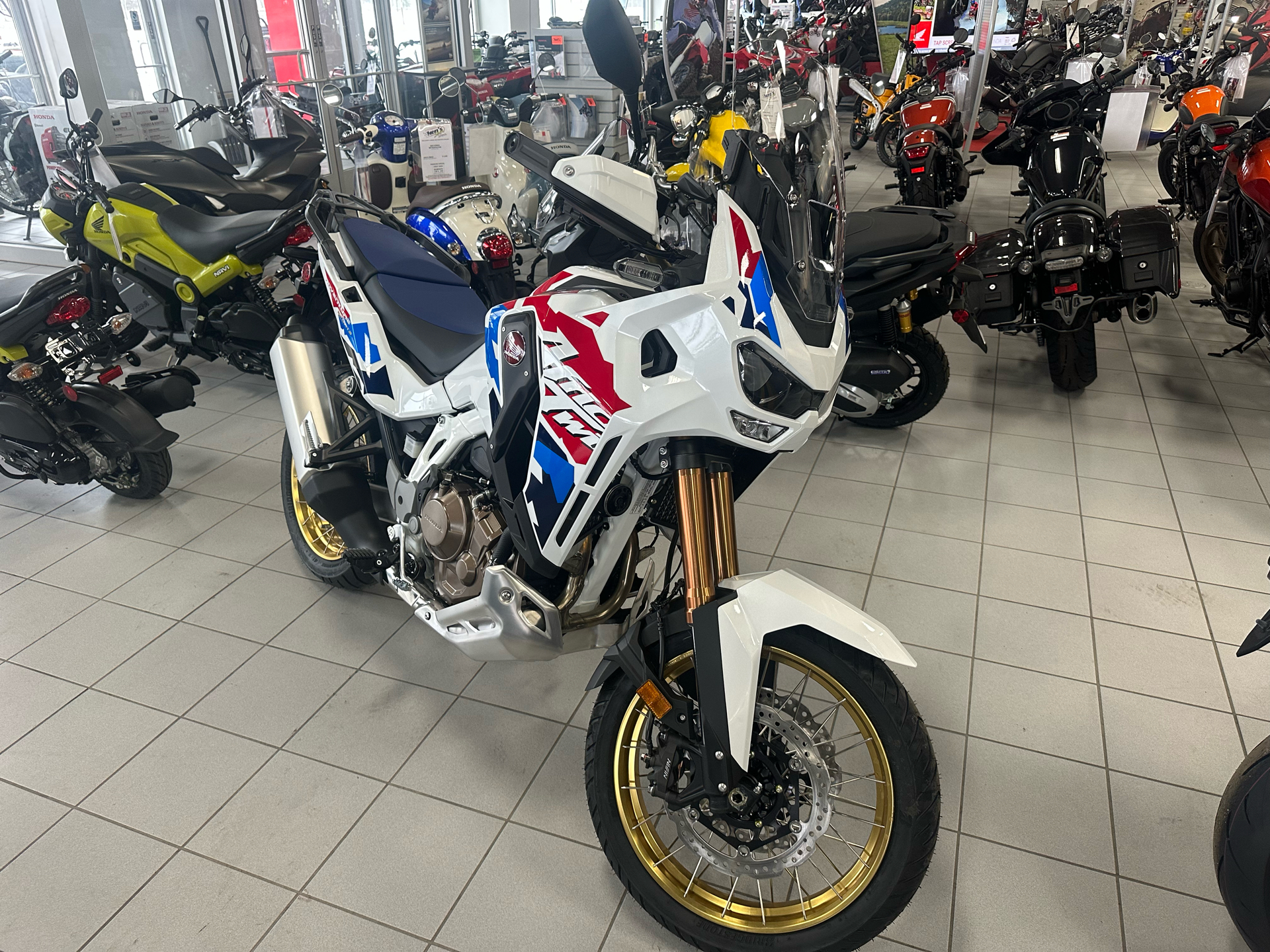 ホンダ用 ハイブリッドモニター  DCT New 2024 Honda Africa Twin Adventure Sports ES DCT Motorcycles in