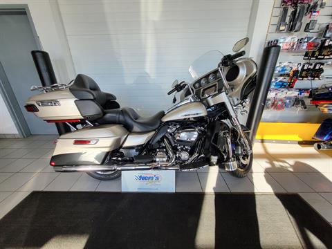 2018 Harley-Davidson Electra Glide® Ultra Classic® in Kaukauna, Wisconsin