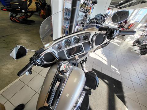 2018 Harley-Davidson Electra Glide® Ultra Classic® in Kaukauna, Wisconsin - Photo 7