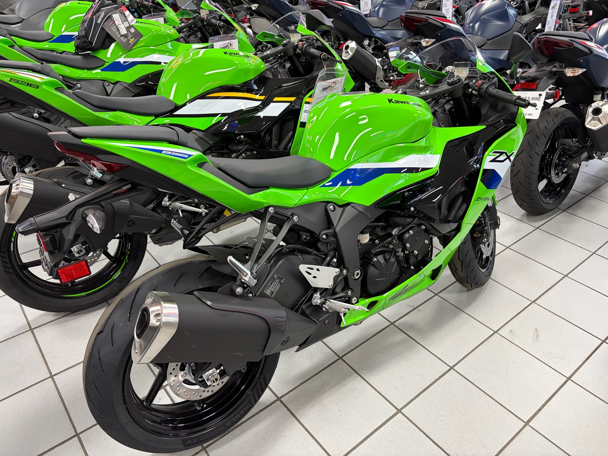 2026 Kawasaki Ninja® ZX-6R 4