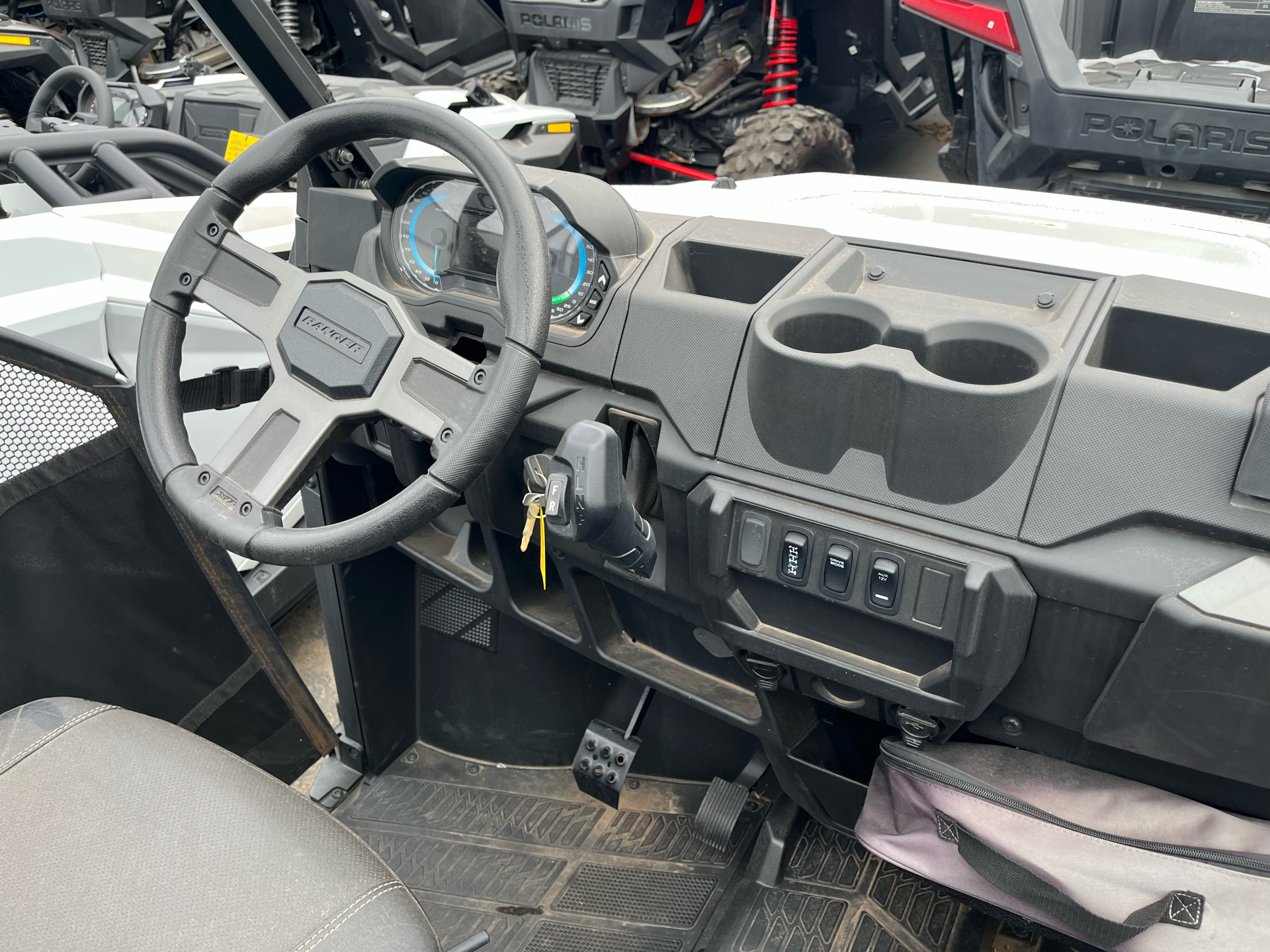 2024 Polaris Ranger XP Kinetic Premium in Kaukauna, Wisconsin - Photo 3