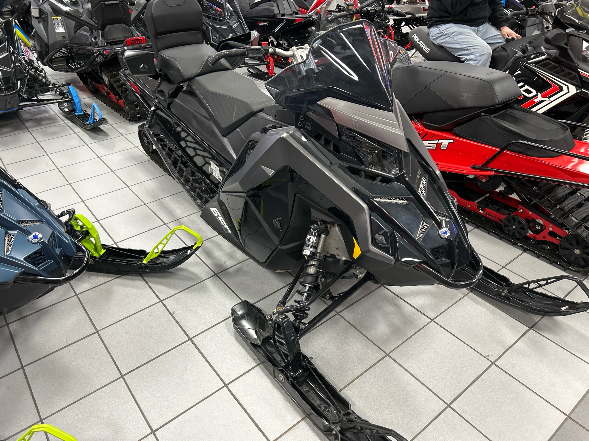 2022 Polaris 650 Switchback XC 146 Factory Choice in Kaukauna, Wisconsin - Photo 2