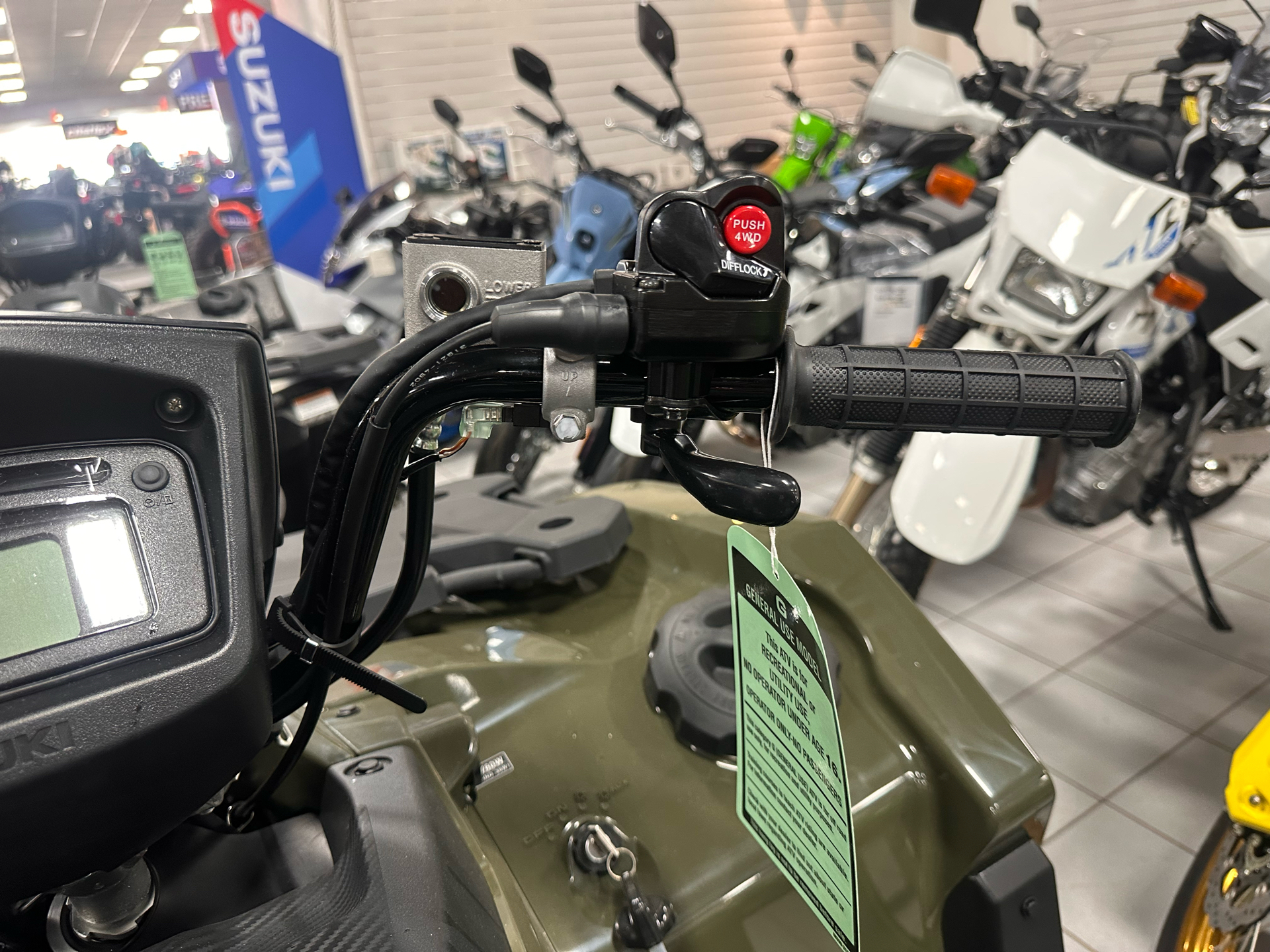 2025 Suzuki KingQuad 750AXi Power Steering in Kaukauna, Wisconsin - Photo 6