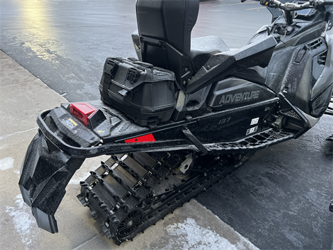 2024 Polaris ProStar S4 Indy Adventure 137 ES in Kaukauna, Wisconsin - Photo 2