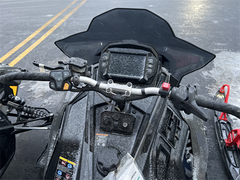 2024 Polaris ProStar S4 Indy Adventure 137 ES in Kaukauna, Wisconsin - Photo 3