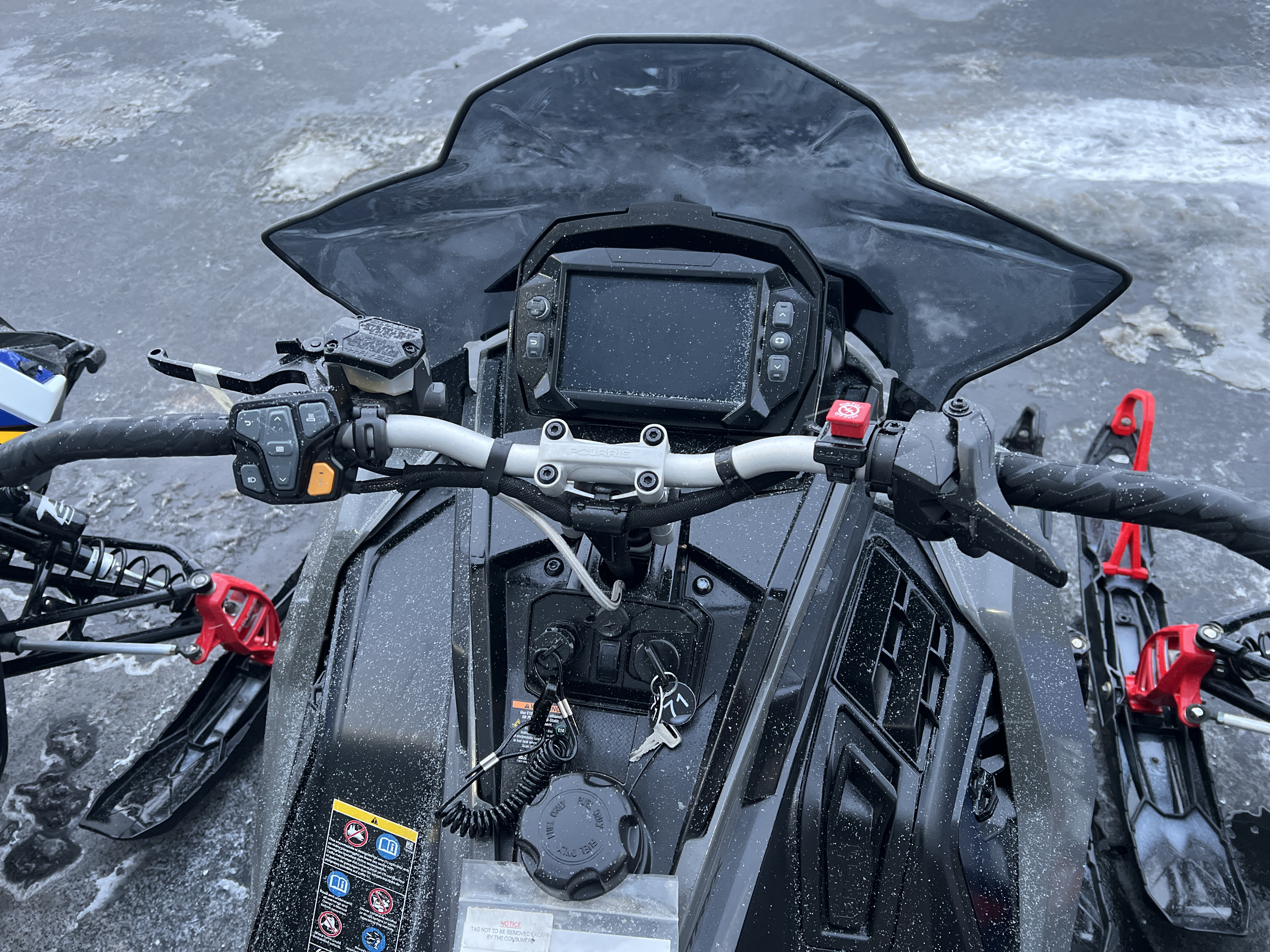 2024 Polaris ProStar S4 Indy Adventure 137 ES in Kaukauna, Wisconsin - Photo 3