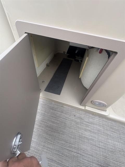 2017 SunChaser Classic Fish 8522 DLX in Kaukauna, Wisconsin - Photo 17