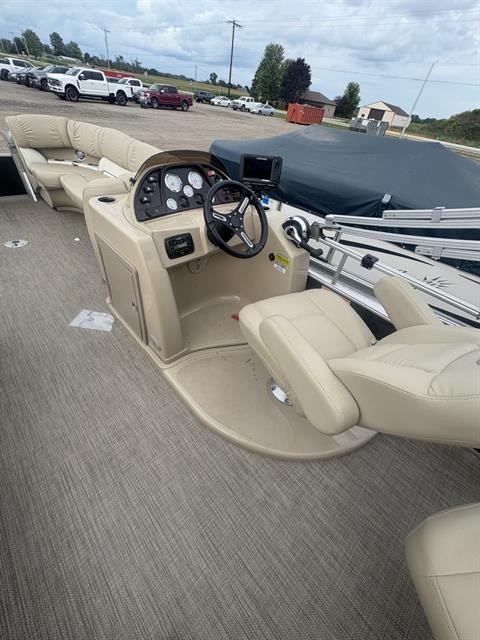 2017 SunChaser Classic Fish 8522 DLX in Kaukauna, Wisconsin - Photo 18