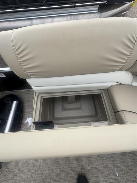 2017 SunChaser Classic Fish 8522 DLX in Kaukauna, Wisconsin - Photo 21