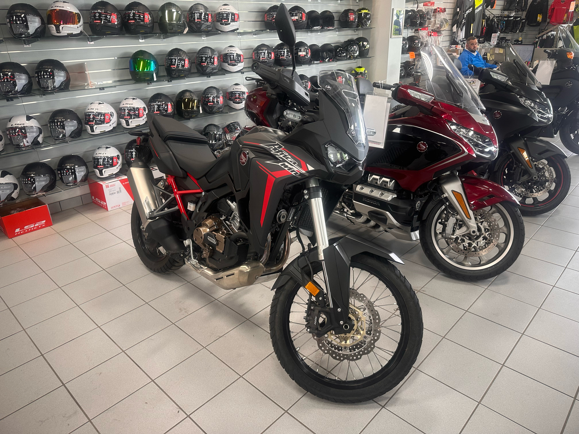2020 Honda Africa Twin DCT in Kaukauna, Wisconsin - Photo 1