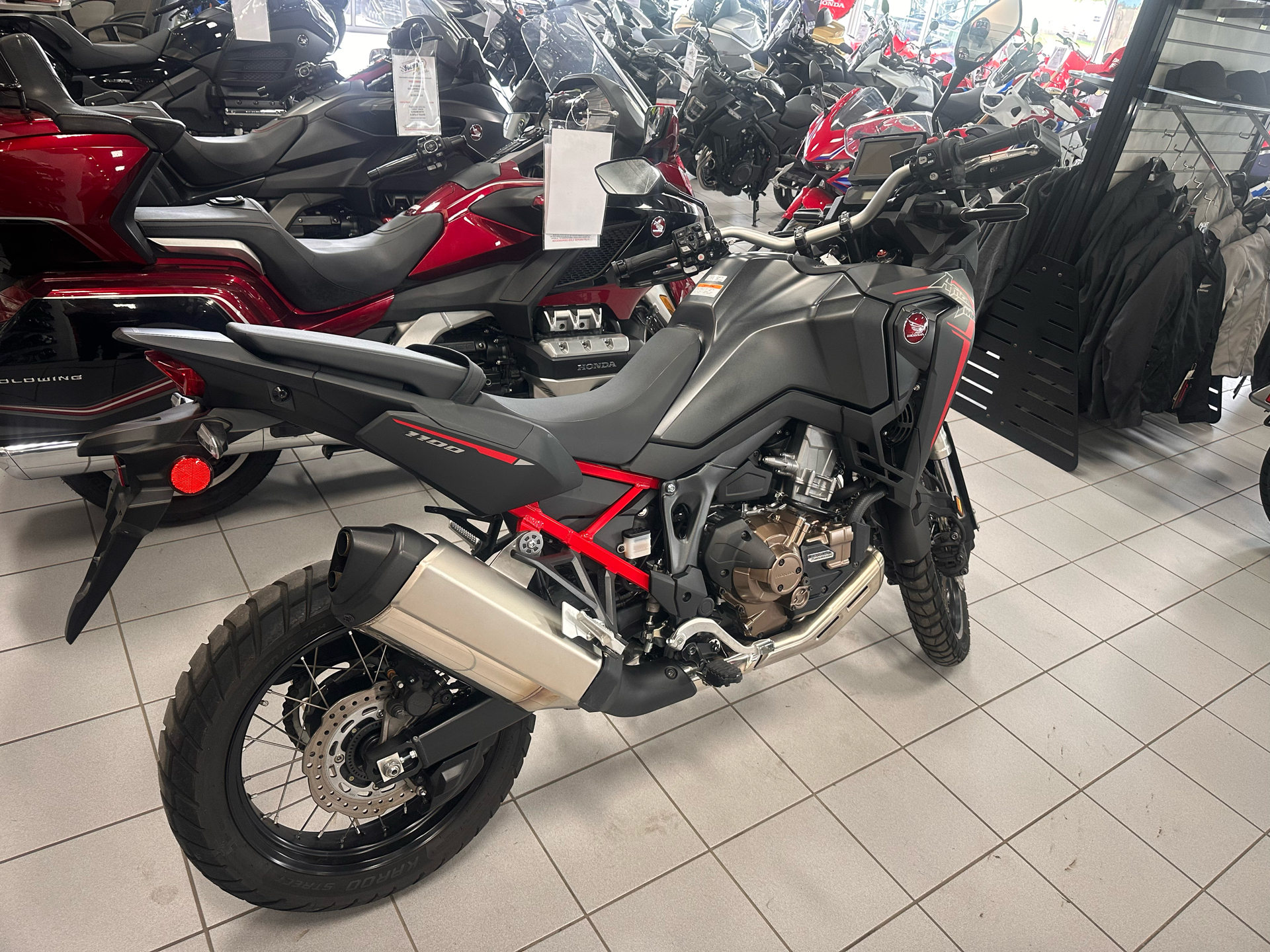 2020 Honda Africa Twin DCT in Kaukauna, Wisconsin - Photo 4