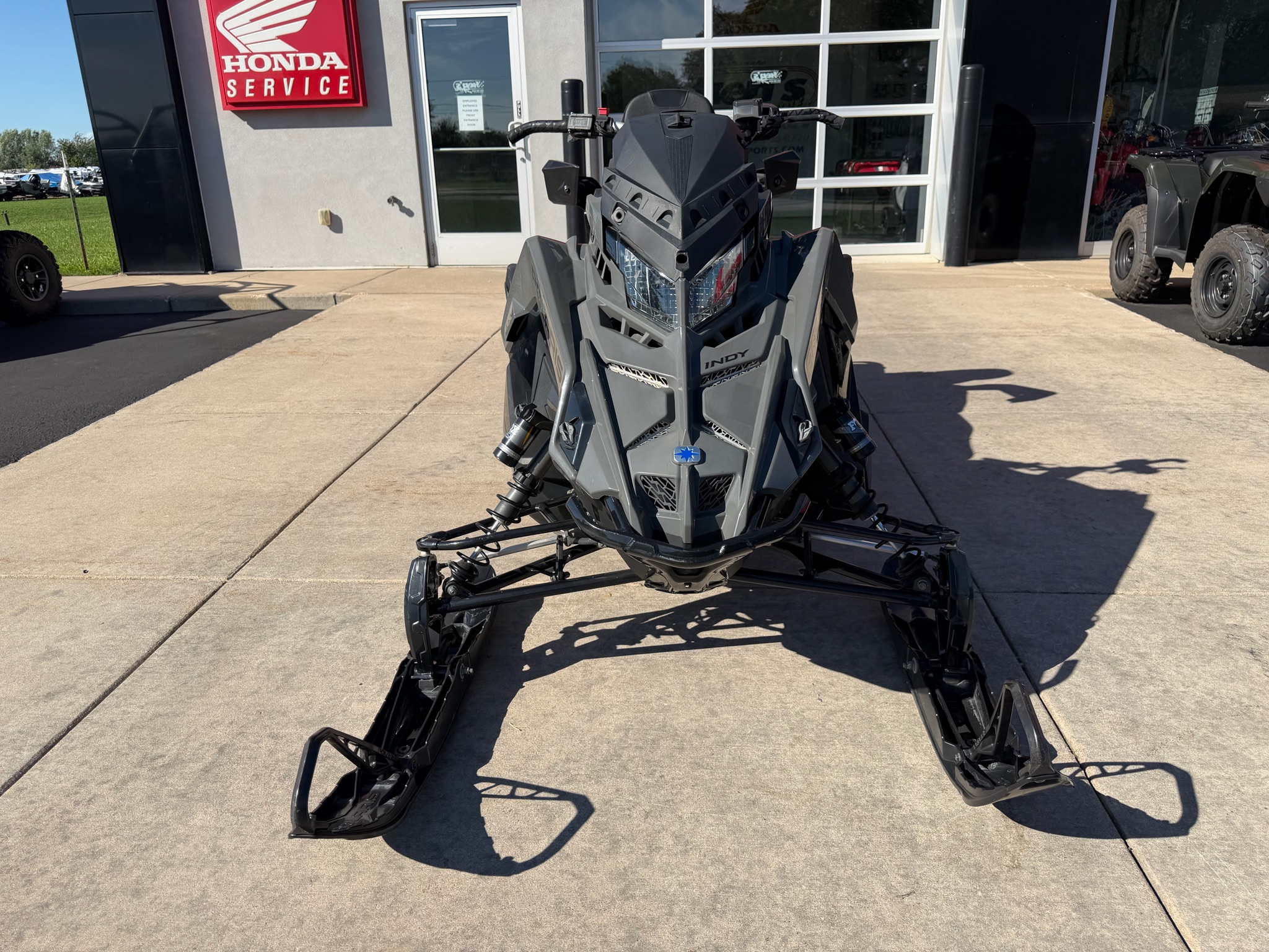 2024 Polaris 650 Indy Adventure 137 ES 3