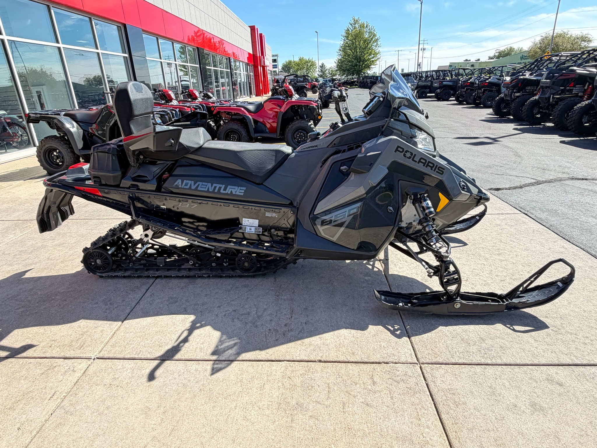 2024 Polaris 650 Indy Adventure 137 ES 2